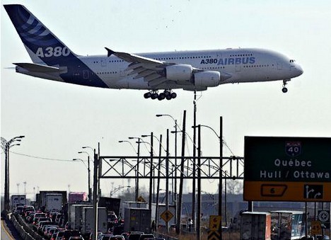 Atterrissage réussi pour l'A380 d'Airbus à Montréal !!