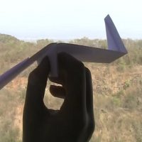 Record de lancer d'un avion en papier